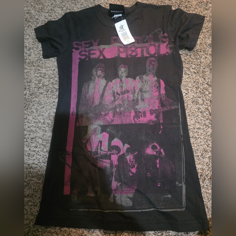 Black Sex Pistols T-shirt